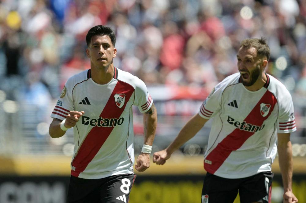 巴尔吉闪耀维拉马林，精彩进球与助攻助巴萨逆转贝蒂斯