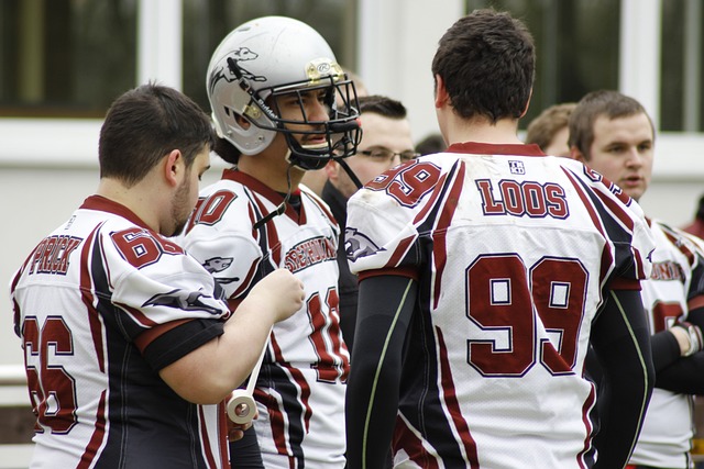 汉密尔顿：最喜欢内马尔和维尼修斯；欣赏梅西的技术