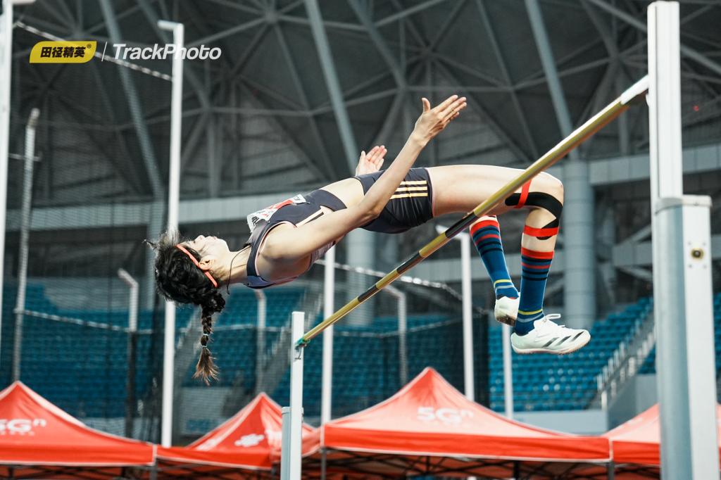 59岁的罗马里奥已与22岁女友分手，巴媒：他又有了新约会对象