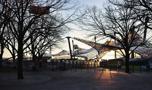 显示詹姆斯 显示詹姆斯